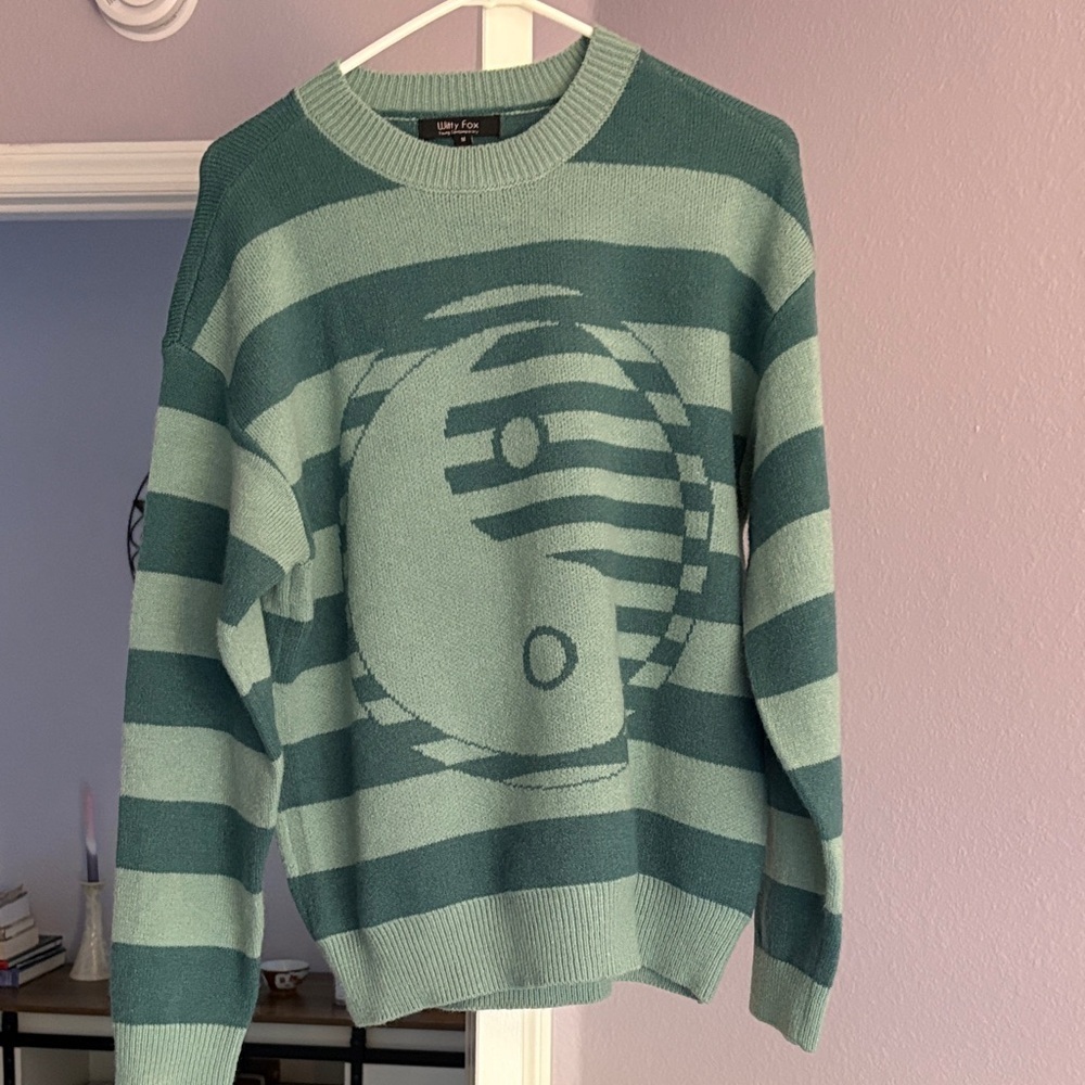 Stylish Green Striped Crewneck Sweater….. - Picture 4 of 4